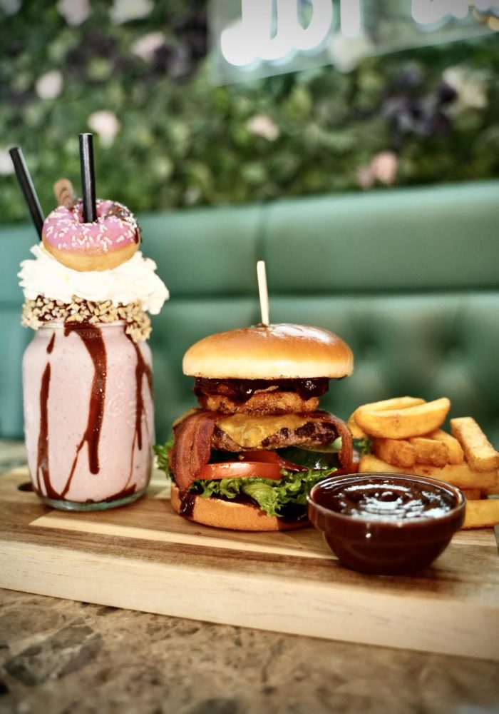 539447116_1221279796706336_1540097814167535931_n